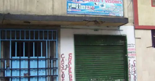 JA CASCOS Y VISORES JA CASCOS Y VISORES